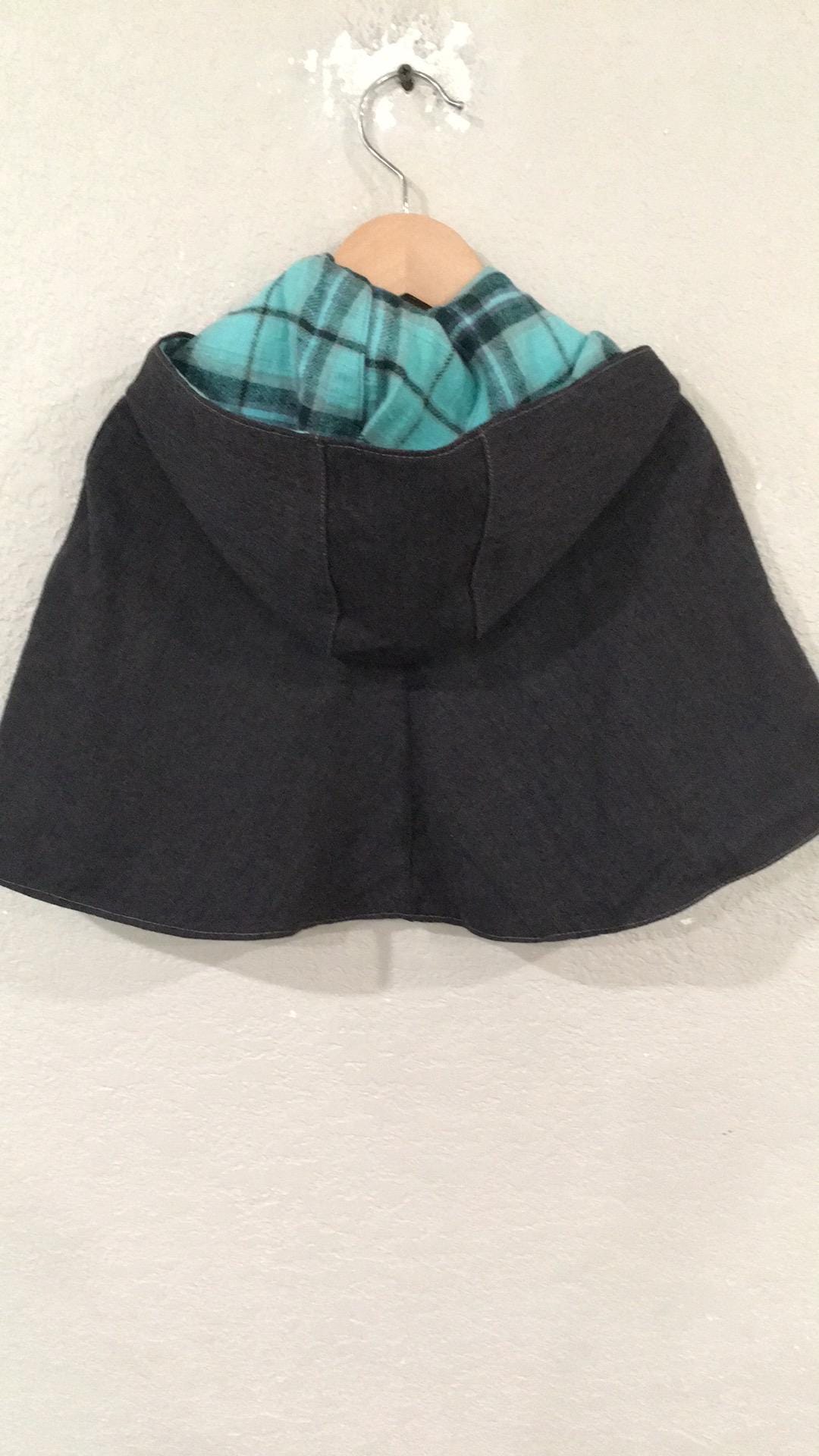 100% Wool Flannel Reversible Cape (4T)